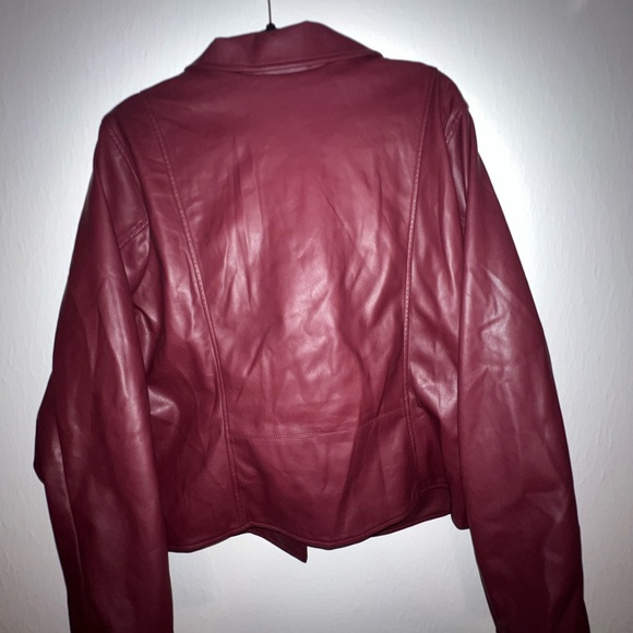 TORRID Maroon Faux Leather Jacket Size 4 - Picture 9 of 9